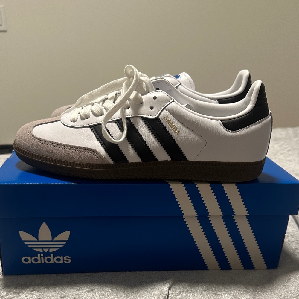 Adidas Samba OG White and Black Shoes - Picture 2 of 4
